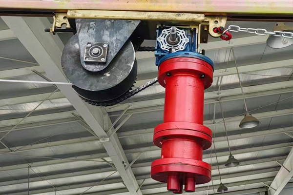 電動(dòng)牽引裝置